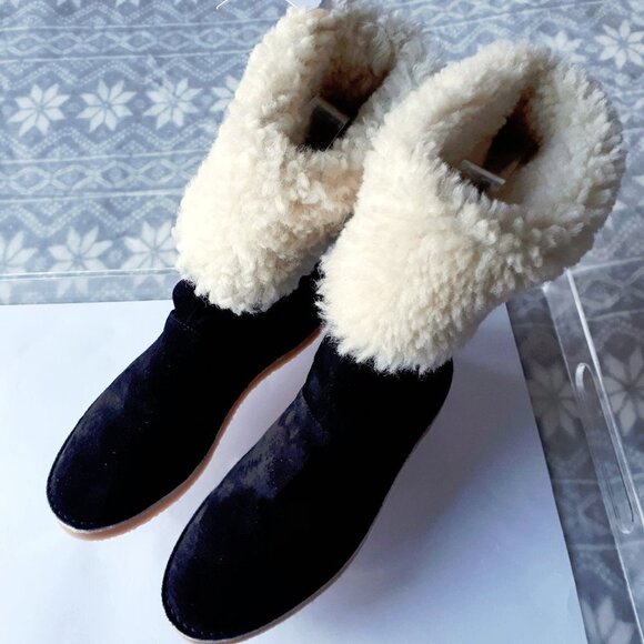 NWT Stuart Weitzman black suede shearling bootie - Picture 4 of 9